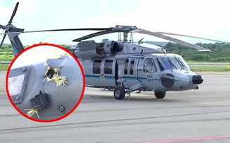 Trực thăng chở Tổng thống Colombia lỗ chỗ vết đạn sau chuyến bay qua 'đất dữ'
