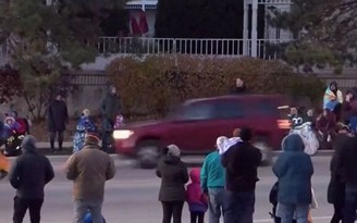 5 người chết trong vụ xe SUV lao vào lễ diễu hành Mỹ