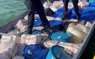 Bắt chuyến hàng ma túy trăm triệu USD sau cuộc rượt đuổi tốc độ cao trên biển Colombia