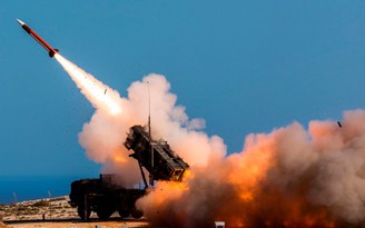 Nga cảnh báo 'lằn ranh đỏ' nếu Mỹ cung cấp vũ khí tầm xa hơn cho Ukraine
