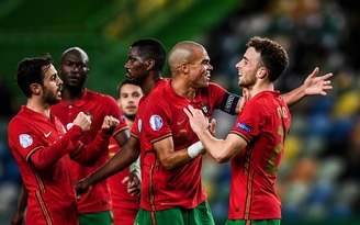 Nations League | Bồ Đào Nha 3 - 0 Thụy Điển | Ronaldo dính Covid-19, Silva và Jota thay nhau tỏa sáng