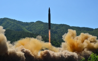 Chuyên gia Mỹ nói tên lửa hạt nhân Triều Tiên có thể bắn tới San Diego