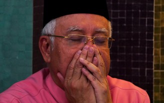 Cảnh sát vũ trang lục soát tư dinh cựu thủ tướng Malaysia Najib