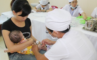 8 giờ sáng mai, 11.640 liều vắc xin được mở cho phụ huynh ở Sài Gòn đăng ký