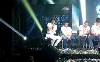 Fan meeting Boba Marines: QTV xài nón để đỡ tốn tiền mua gel vuốt tóc