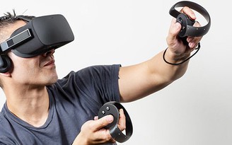 Oculus phô diễn kỹ năng chơi game thực tế ảo bằng tay cầm Touch