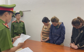 Bán thuốc ‘dỏm’, nhóm bác sĩ giả bật khóc khi bị khởi tố