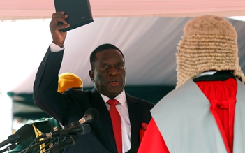 Ông Mnangagwa nhậm chức Tổng thống lâm thời Zimbabwe