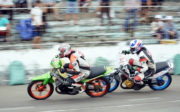 Gay cấn màn tranh tài của 34 tay đua mô tô tại Đà Nẵng