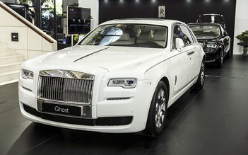 Rolls-Royce Ghost Series II EWB giá 27 tỉ đồng khoe dáng