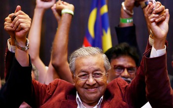 93 tuổi, Mahathir Mohamad vẫn giúp phe đối lập giành chiến thắng lịch sử ở Malaysia