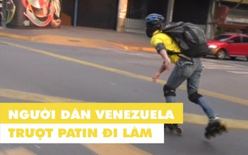 Trượt patin đi làm giữa Venezuela mất điện, thiếu xăng