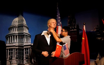 Hãng Trung Quốc 'ôm hàng' tượng sáp Tổng thống Trump vì đại dịch Covid-19