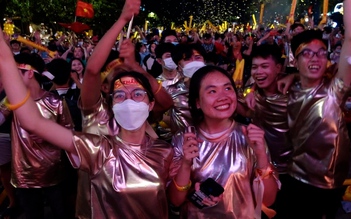 Đêm vỡ òa cảm xúc sau chiến thắng của U23 Việt Nam