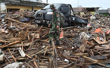 Mong manh sống chết trong thảm họa sóng thần Indonesia