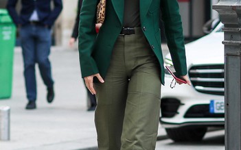 Gigi Hadid mặc áo khoác đơn giản nhưng thu hút
