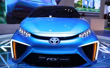 [VIDEO] Khám phá FCV concept thải ra nước của Toyota
