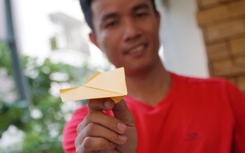 Thầy giáo làm trăm mẫu máy bay boomerang, lập kênh YouTube “triệu view“