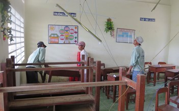 Vụ 'sập la phông trường học, 9 học sinh bị thương': Do gió lốc