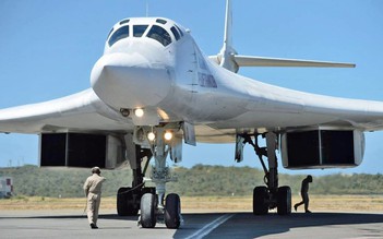 Oanh tạc cơ Tu-160 Nga có chuyến bay huấn luyện 10 tiếng với không quân Venezuela