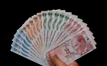 Tiền Thổ Nhĩ Kỳ mất giá sau khi Tổng thống Trump dọa 'tàn phá kinh tế'
