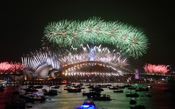 Bừng sáng pháo hoa chào đón năm mới 2020 ở Úc, New Zealand