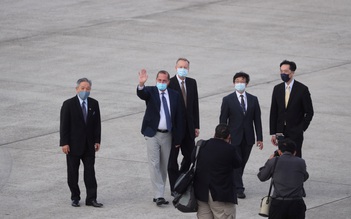 Bất chấp Trung Quốc phản đối, bộ trưởng y tế Mỹ thăm Đài Loan
