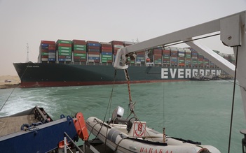Hãng bảo hiểm, chủ tàu gây tắc kênh Suez có thể phải bồi thường hàng triệu USD