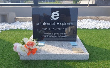 Hài hước chàng kỹ sư Hàn chi 300 USD 'đắp mộ cuộc tình' Internet Explorer