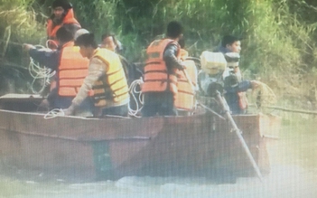 5 người chết, 4 người mất tích trên sông Hồng giáp biên giới Trung Quốc