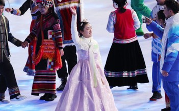 Mạng xã hội Hàn Quốc dậy sóng vì bộ hanbok trong lễ khai mạc Olympic Bắc Kinh