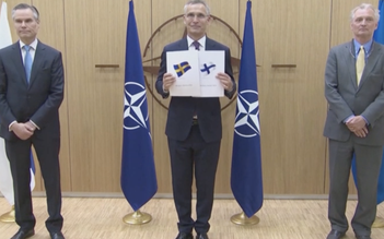 Phần Lan, Thụy Điển vừa chính thức nộp đơn gia nhập NATO