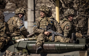 Ukraine tuyên bố 'phản công miền nam bắt đầu', đã xuyên thủng phòng tuyến Nga ở Kherson