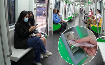 Ngày đầu tàu Cát Linh - Hà Đông thu phí, khách hàng loay hoay vì thiếu tiền mặt