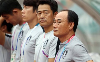 'Alex Ferguson Hàn Quốc' thở phào vì trận đấu êm ả trước Olympic Việt Nam