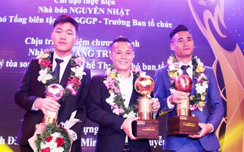 Thành Lương lần thứ 4 đoạt Quả bóng vàng Việt Nam