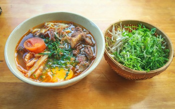 Bún măng bò duy nhất tại Sài Gòn: Cầu kì từ chế biến đến thưởng thức