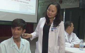 Thanh niên Campuchia nói được sau 2 năm bị dây cắt ngang cổ