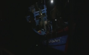 Cứu 2 ngư dân trôi dạt trong đêm từ Sơn Trà đến Cù Lao Chàm