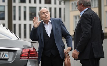 Cựu chủ tịch FIFA bị triệu tập lần cuối về khoản tiền khủng trả cho Platini