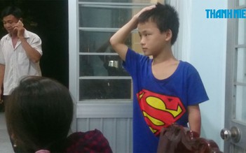 Bé trai Thái Nguyên đi lạc ở biên giới Campuchia gặp được người thân