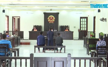 Bất bình người cho vay lãi cao, rủ bạn vác dao đi chém