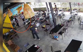 Vụ ném tiền lẻ trong quán ăn ở Đà Nẵng: khiển trách 1 viên chức cấp phó phòng