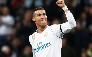 Ronaldo phá kỉ lục ghi bàn của Van Nistelrooy từ 15 năm trước