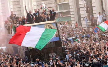 Đội tuyển Ý 'chơi lớn' thế nào để ăn mừng chức vô địch Euro 2020?