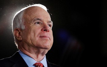 Thượng nghị sĩ John McCain dừng trị liệu ung thư não