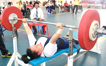 Đô cử Linh Phượng: Cô gái lạc vòng tay cha mẹ lập kỳ tích ở Paralympic Rio