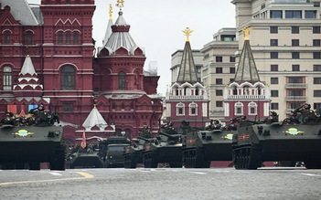 Nhiều vũ khí tối tân xuất hiện trong lễ duyệt binh Nga
