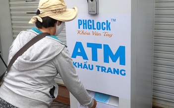 Bất ngờ với ATM khẩu trang đầu tiên tại Việt Nam giữa đại dịch Covid-19