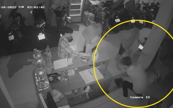 Rùng mình cảnh 6 thiếu niên đánh nữ quản lý nhà trọ cũ để cướp tài sản